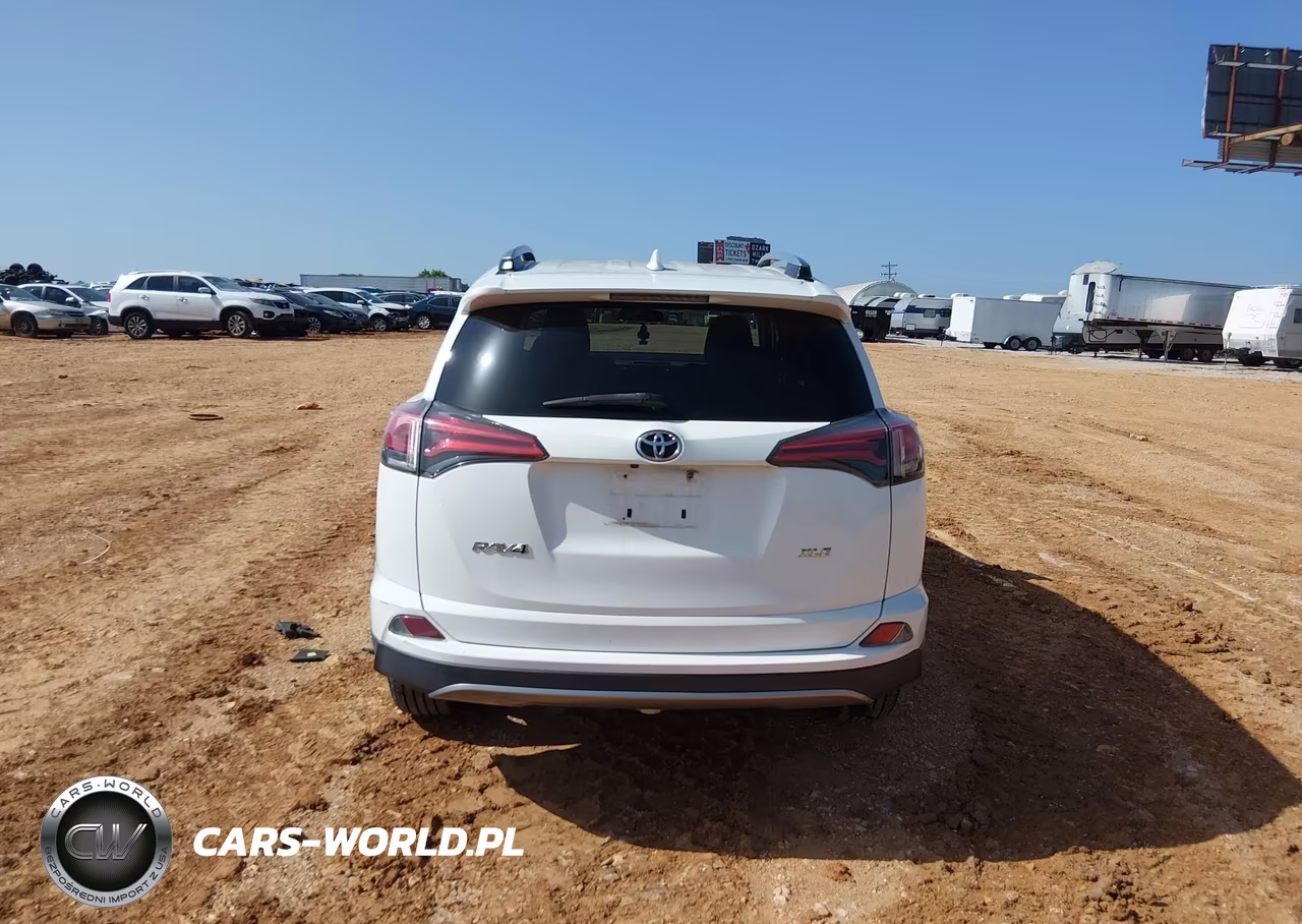 2018 Toyota Rav4 Xle VIN:2T3WFREV6JW471701 - 16