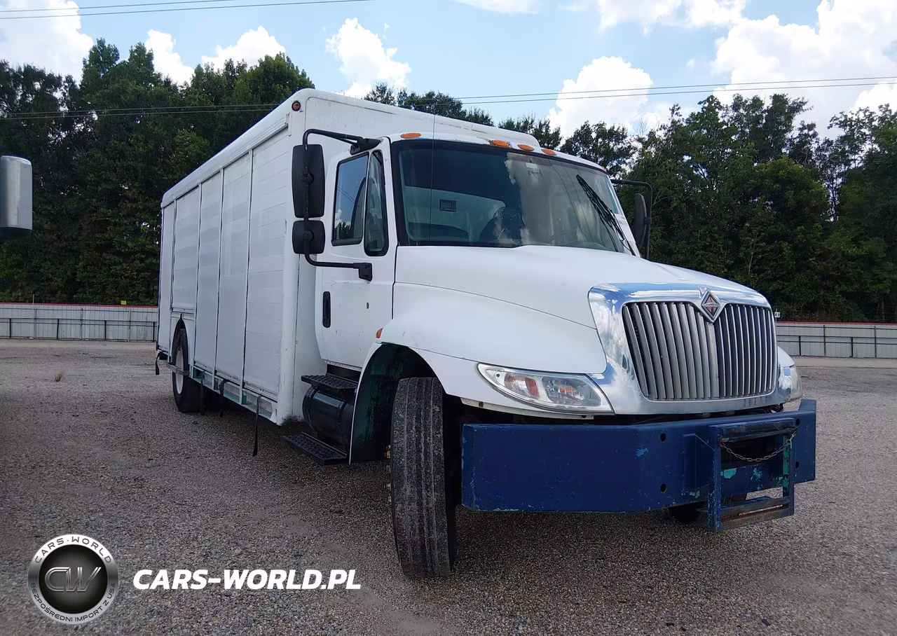 2003 International 4000 4300