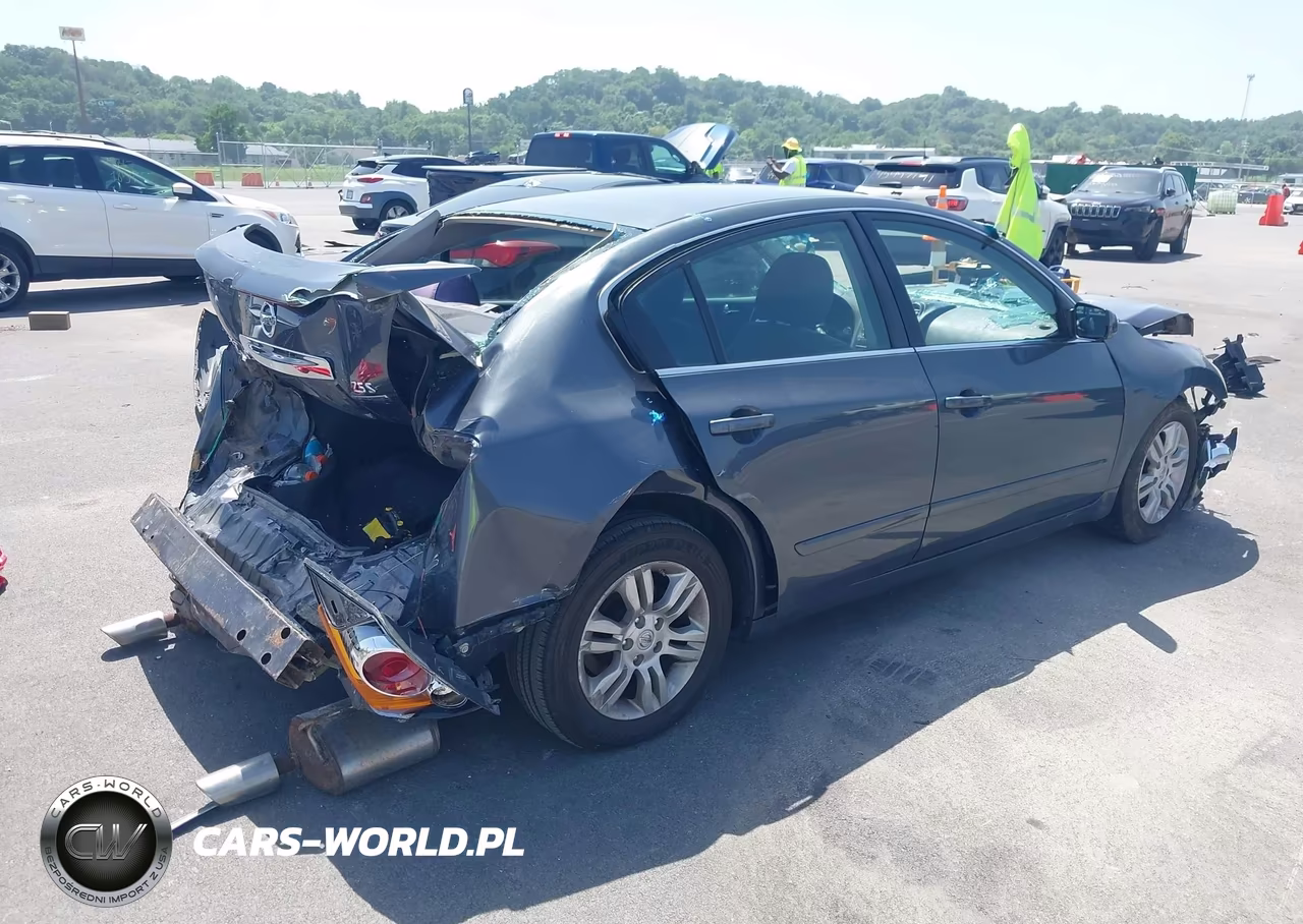 2011 Nissan Altima 2.5 S VIN:1N4AL2AP8BN412875 - 4