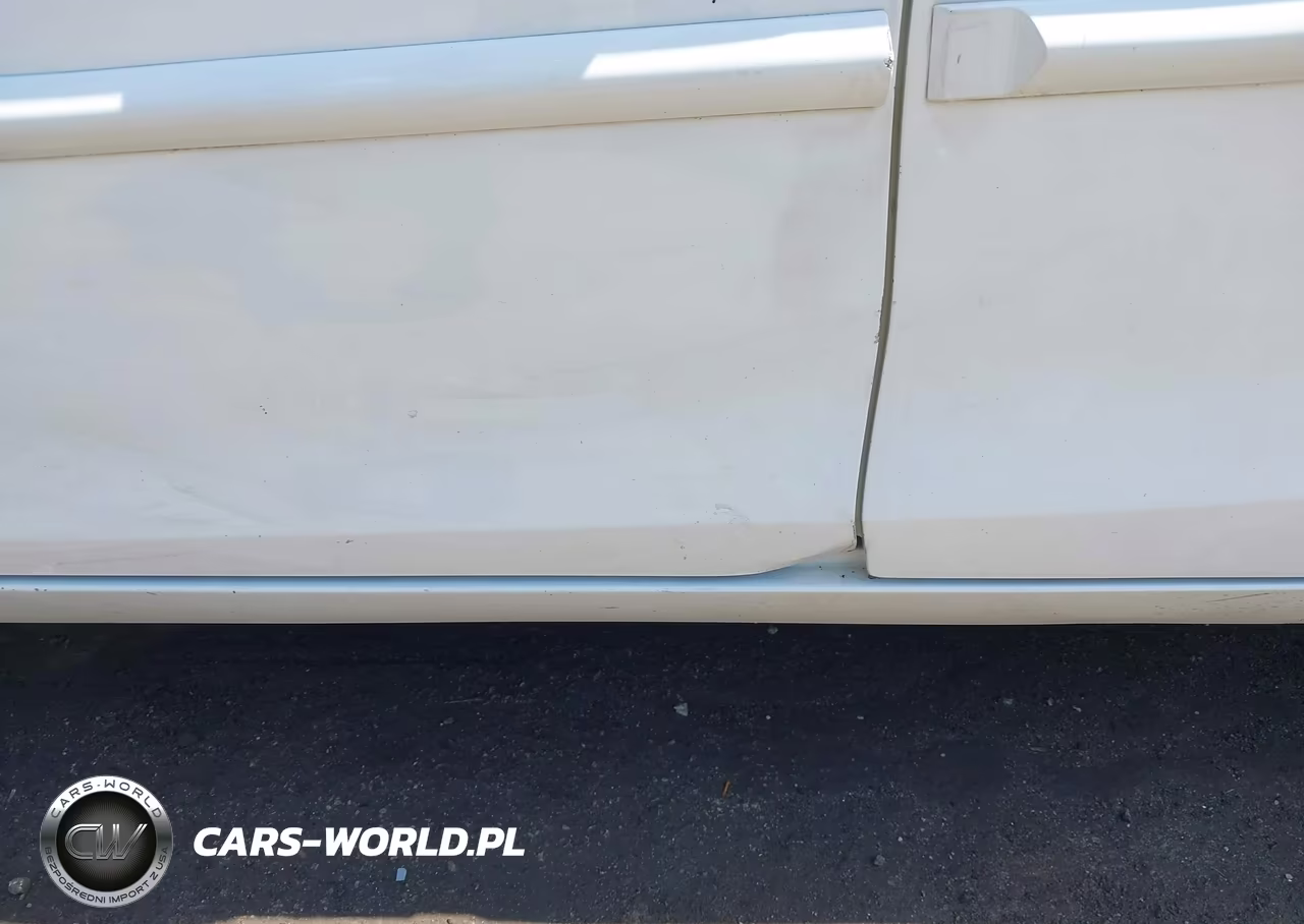 2017 Toyota Camry Le VIN:4T1BF1FK5HU360063 - 18
