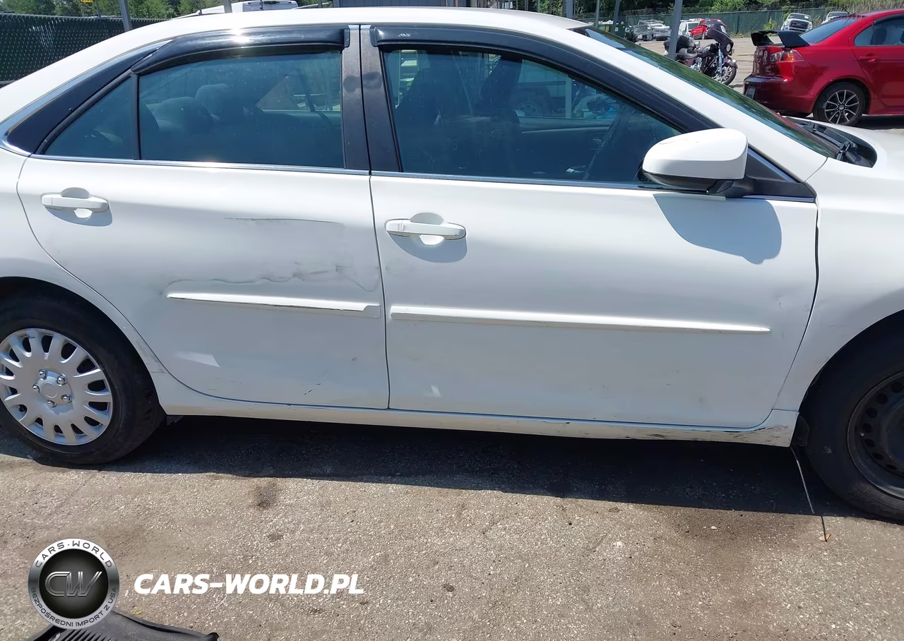 2017 Toyota Camry Le VIN:4T1BF1FK5HU360063 - 20
