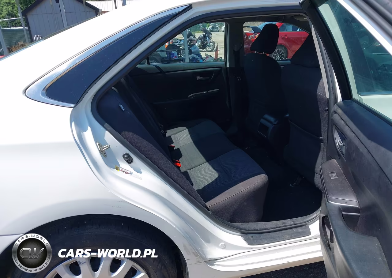 2017 Toyota Camry Le VIN:4T1BF1FK5HU360063 - 8