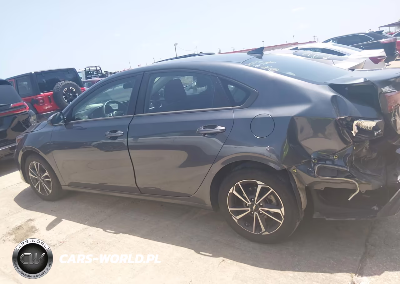 2024 Kia Forte Lxs VIN:3KPF24AD7RE727475 - 14