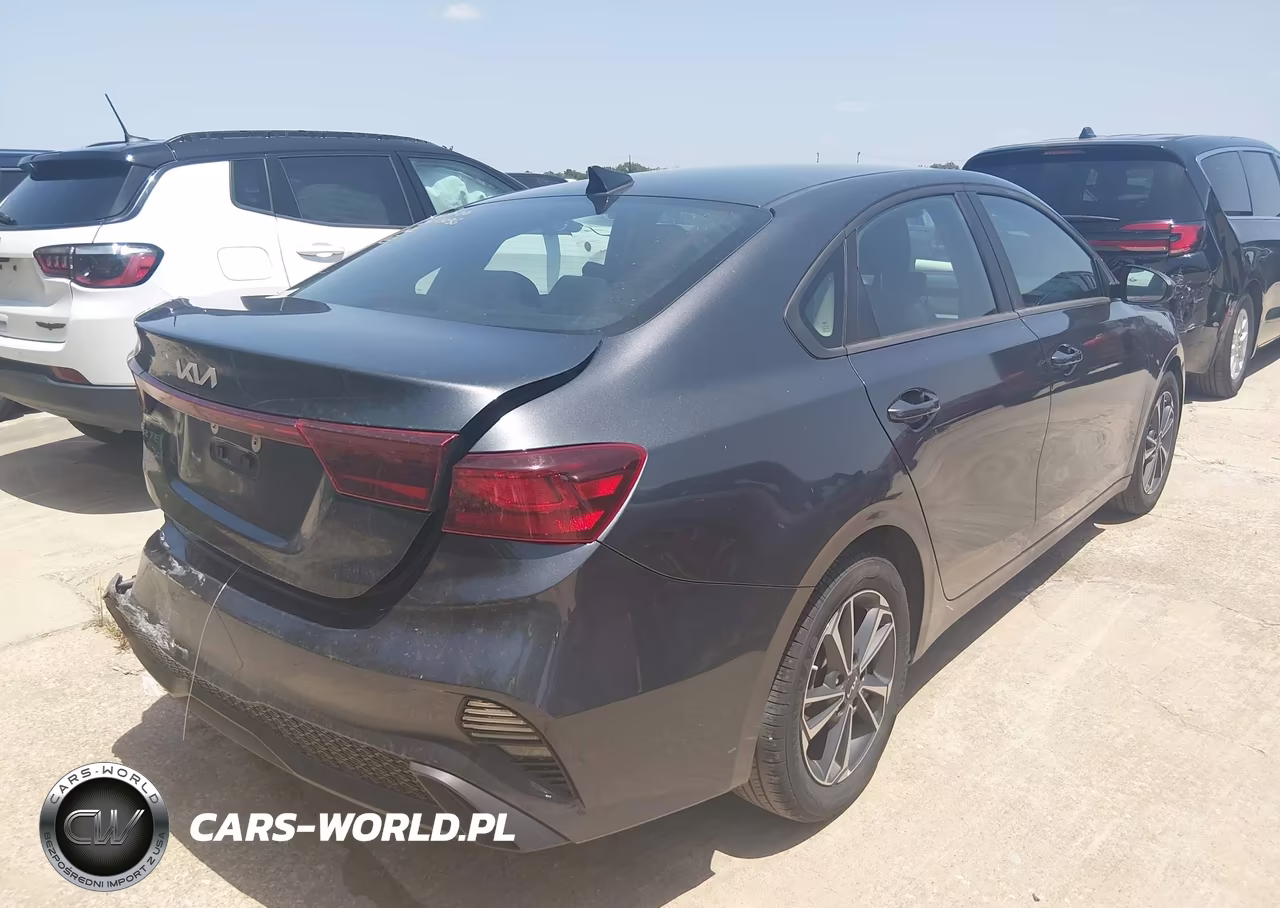 2024 Kia Forte Lxs VIN:3KPF24AD7RE727475 - 4