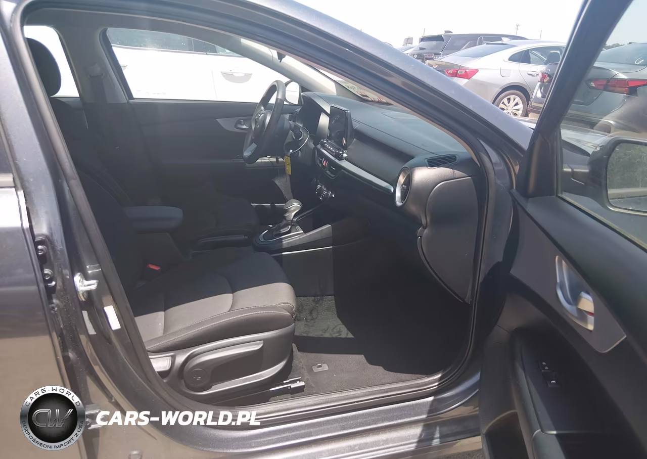2024 Kia Forte Lxs VIN:3KPF24AD7RE727475 - 5