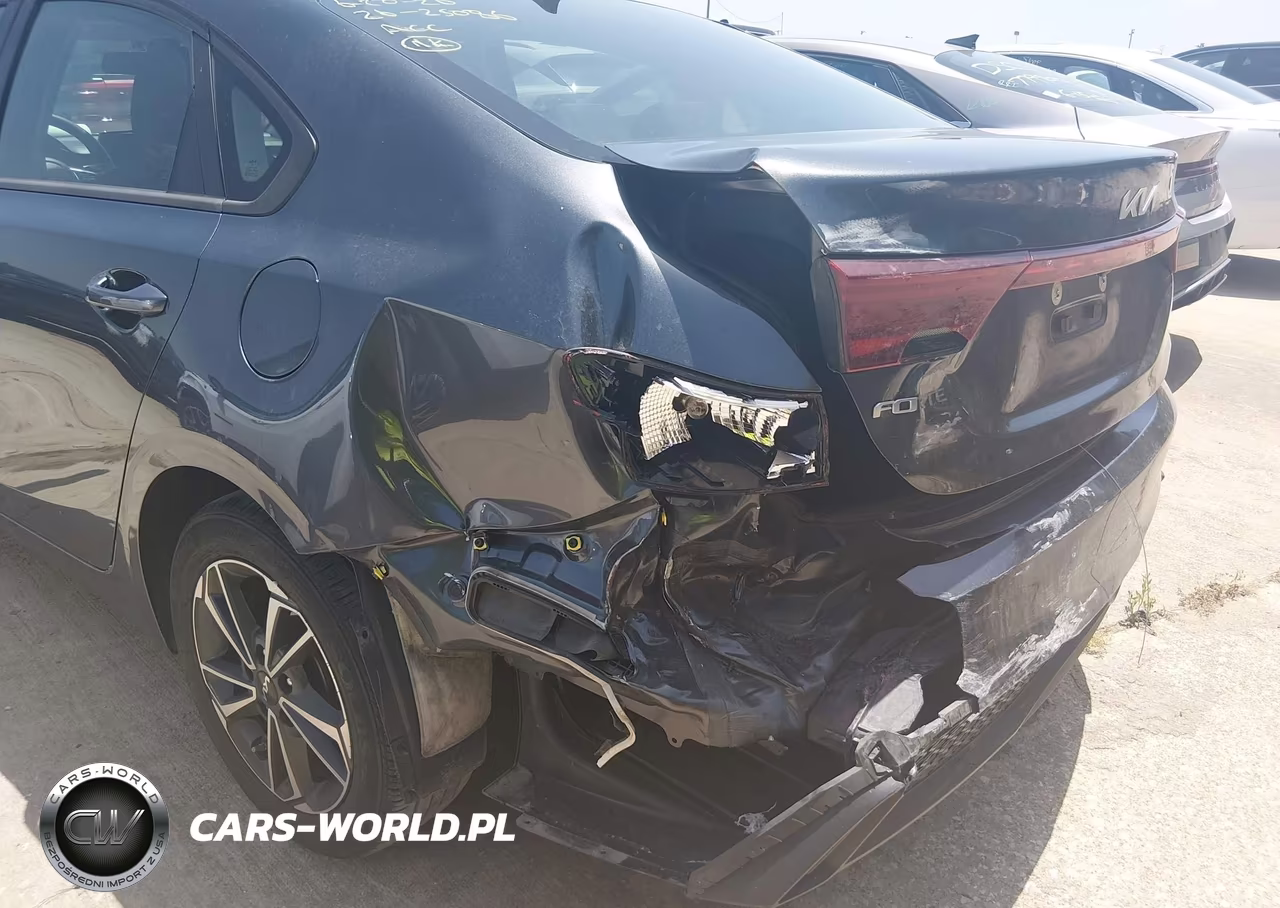 2024 Kia Forte Lxs VIN:3KPF24AD7RE727475 - 6
