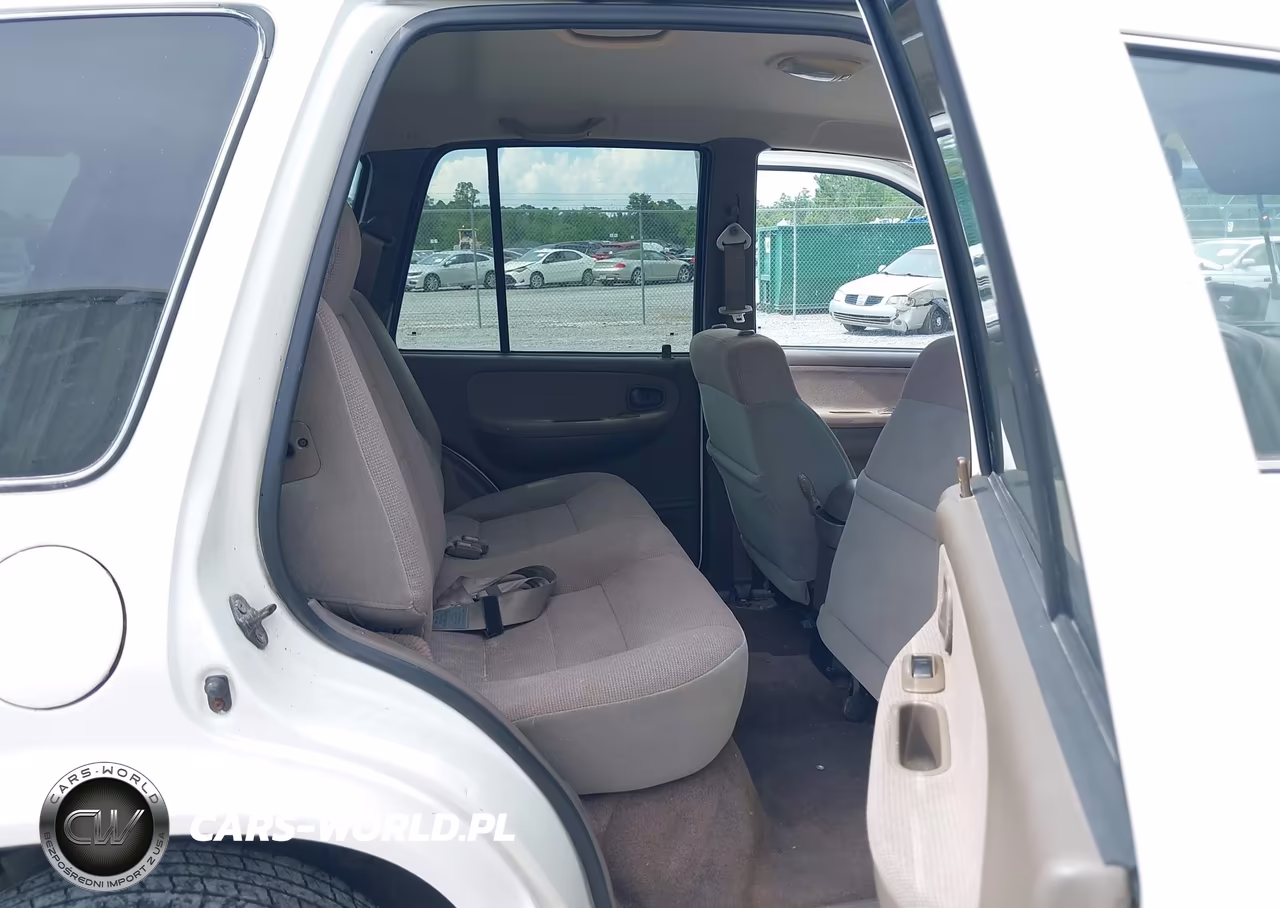 2002 Kia Sportage VIN:KNDJB723325123795 - 8