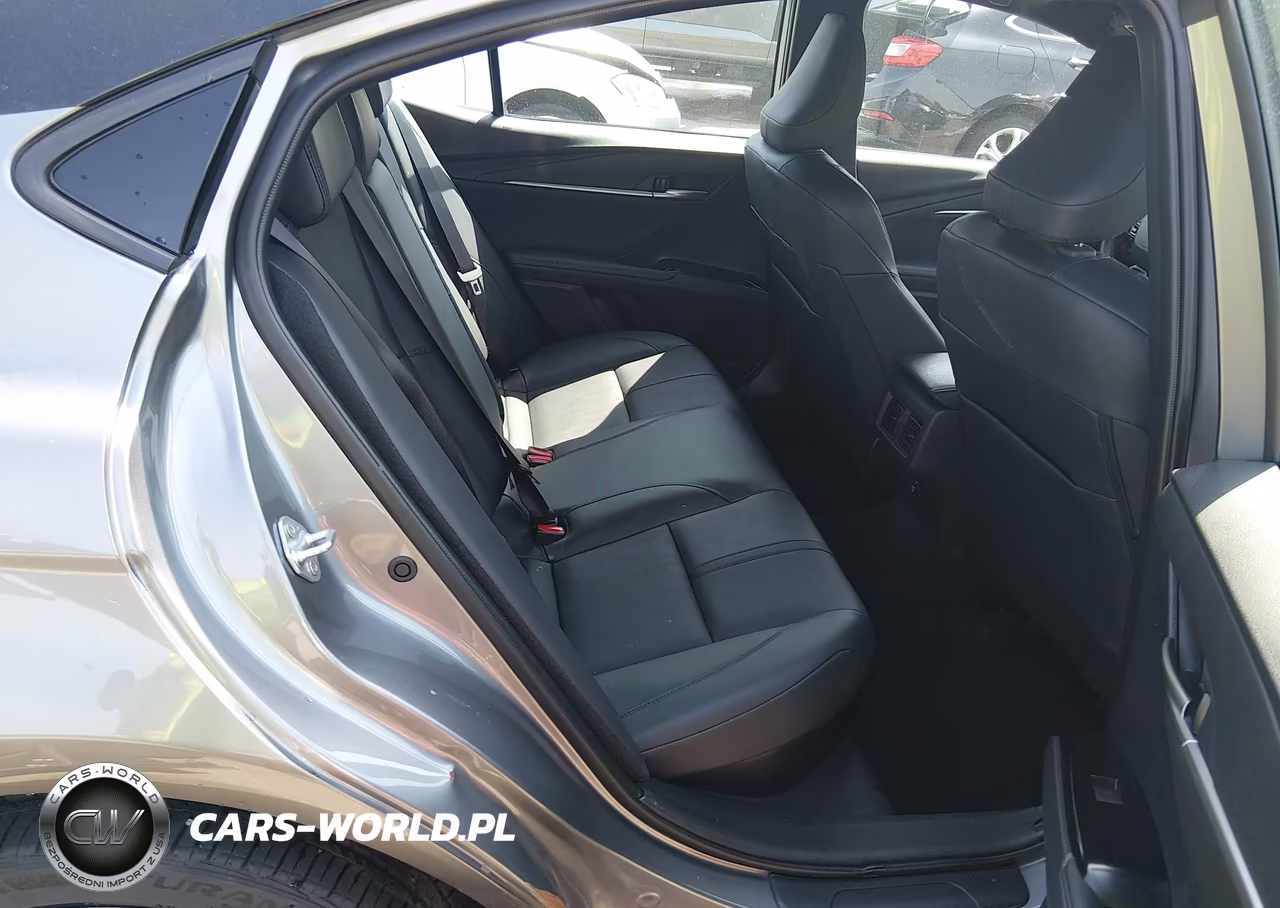 2026 Toyota Camry Xse VIN:4T1DAACK6TU664104 - 8