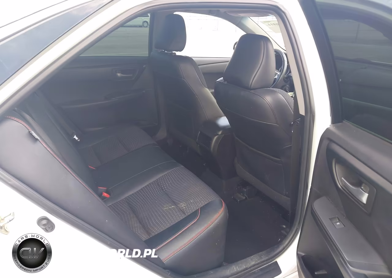 2015 Toyota Camry Se VIN:4T1BF1FK8FU890024 - 8