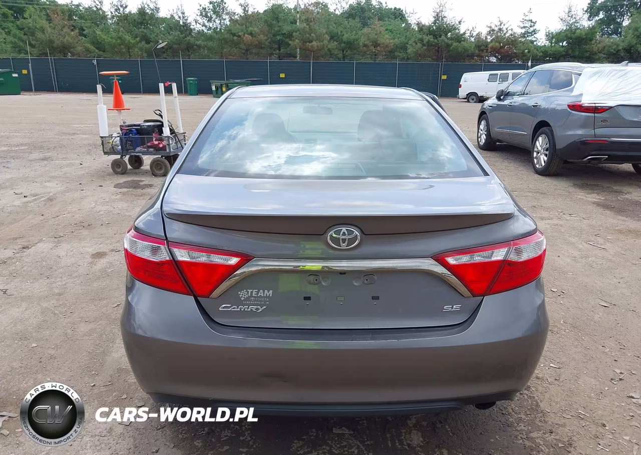 2017 Toyota Camry Se VIN:4T1BF1FKXHU316754 - 16