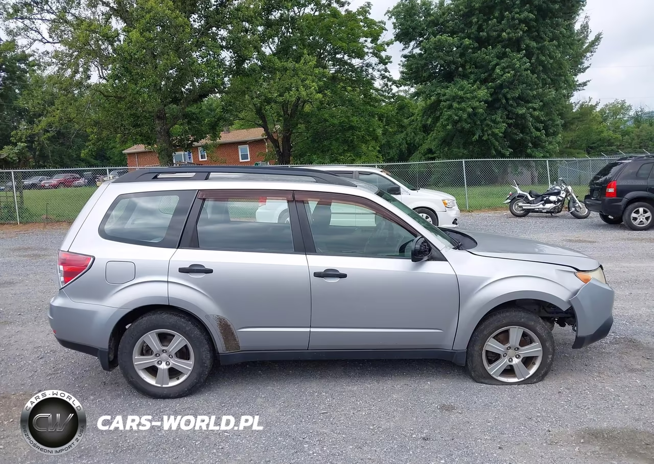 2013 Subaru Forester 2.5X VIN:JF2SHABC4DH414311 - 14