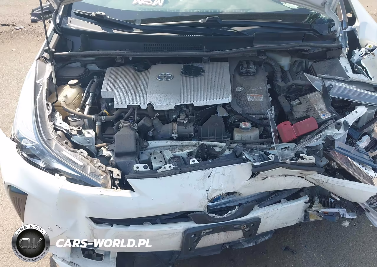 2020 Toyota Prius Le VIN:JTDKARFU4L3121167 - 10