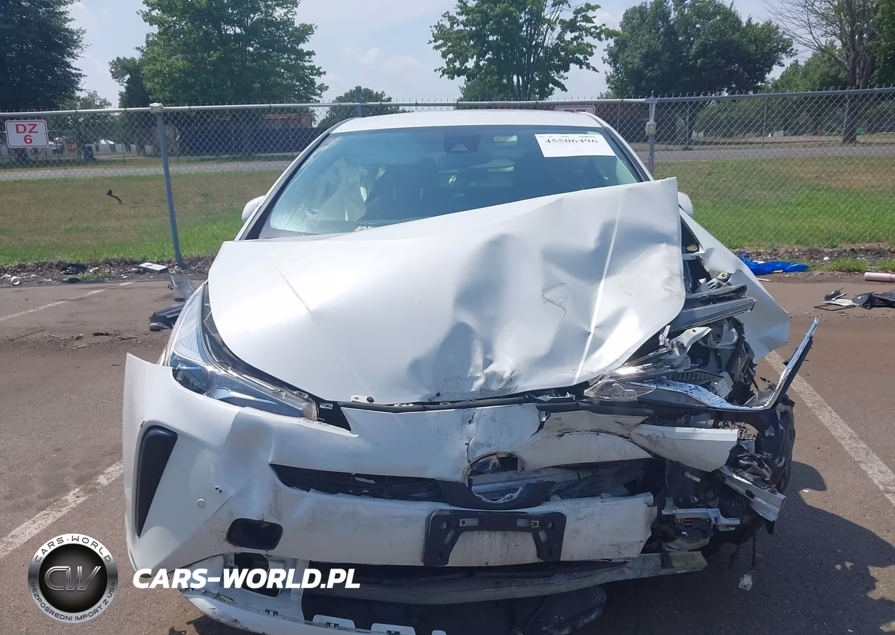 2020 Toyota Prius Le VIN:JTDKARFU4L3121167 - 12
