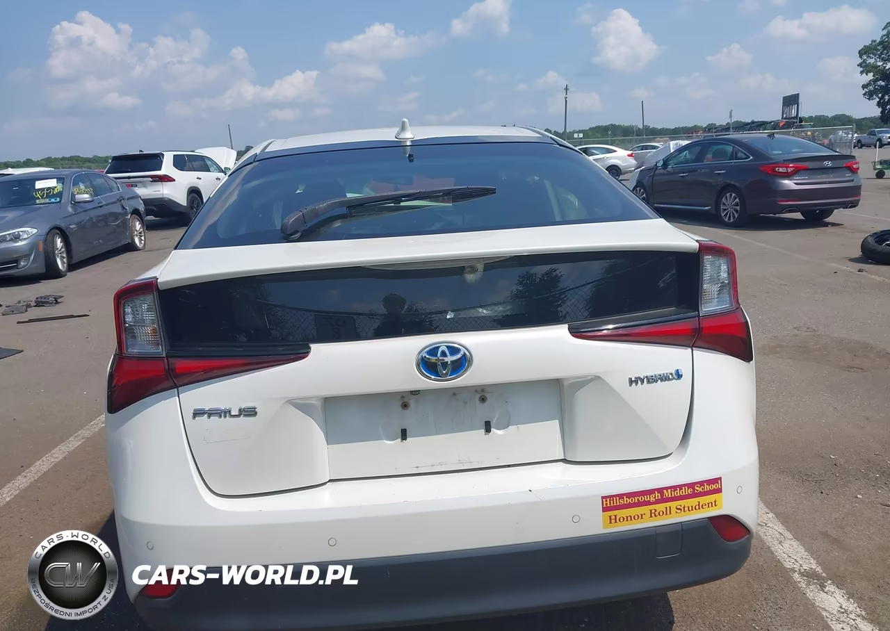2020 Toyota Prius Le VIN:JTDKARFU4L3121167 - 16