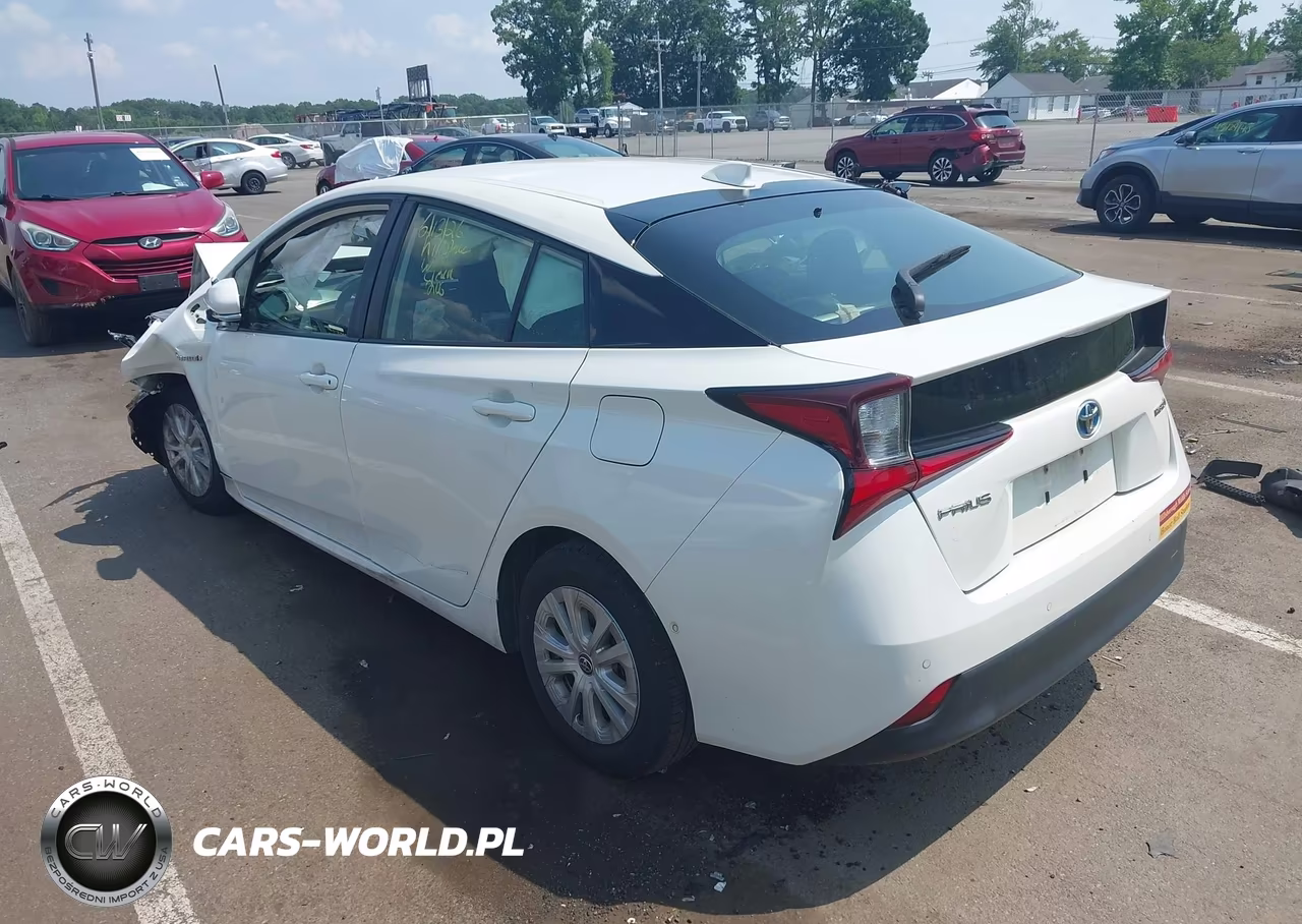 2020 Toyota Prius Le VIN:JTDKARFU4L3121167 - 3