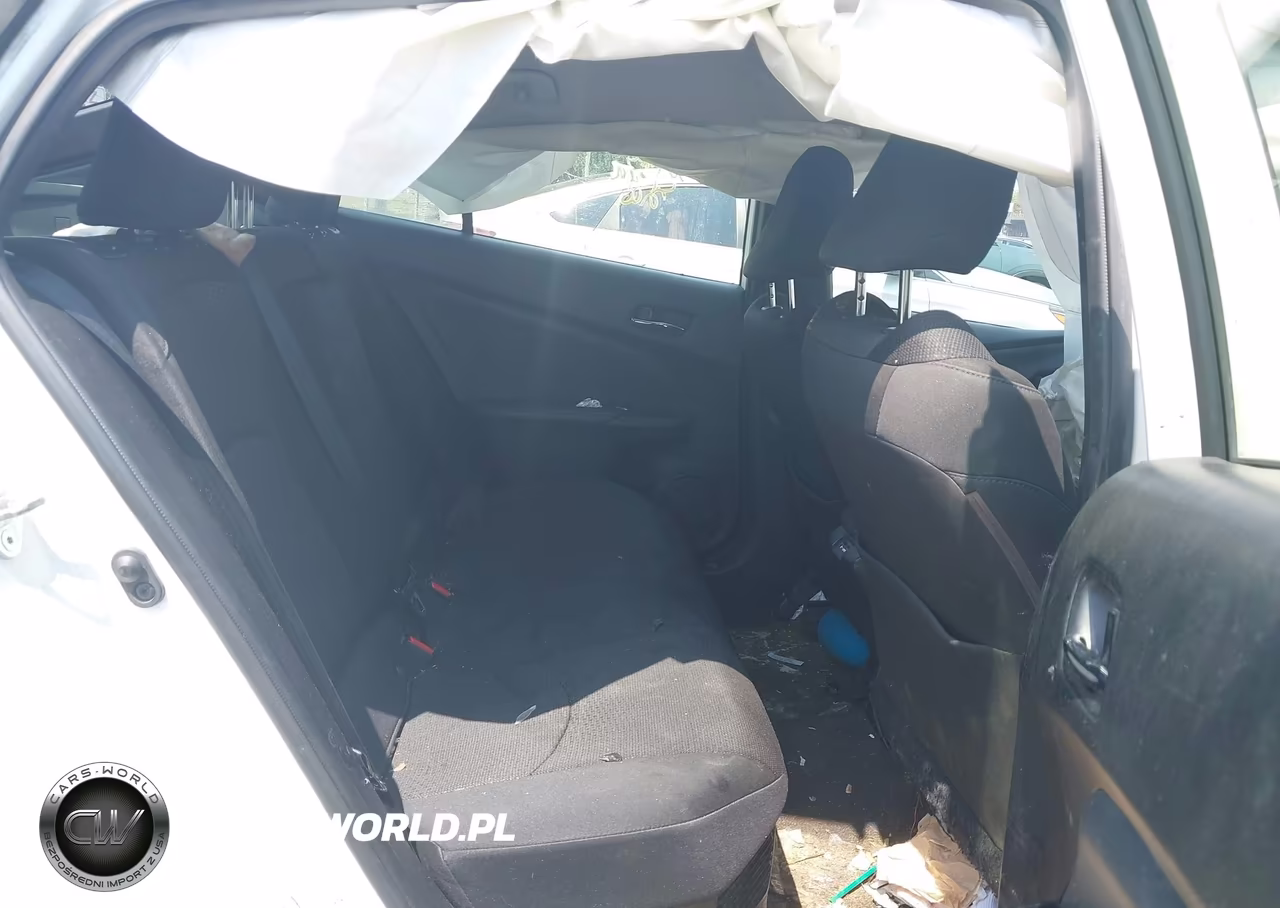 2020 Toyota Prius Le VIN:JTDKARFU4L3121167 - 8
