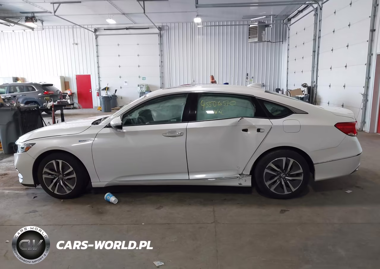 2019 Honda Accord Hybrid Touring VIN:1HGCV3F96KA014425 - 13