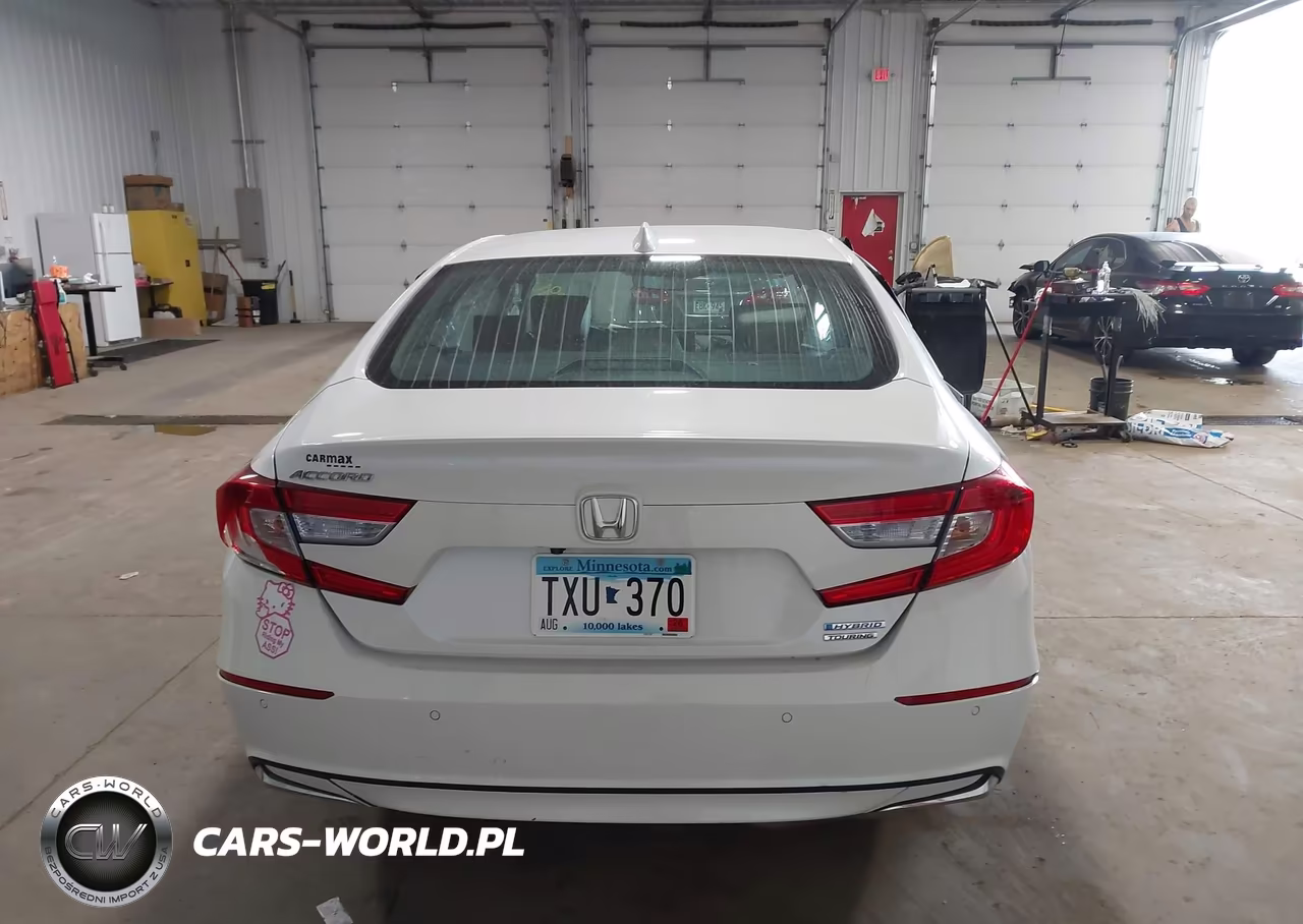 2019 Honda Accord Hybrid Touring VIN:1HGCV3F96KA014425 - 15