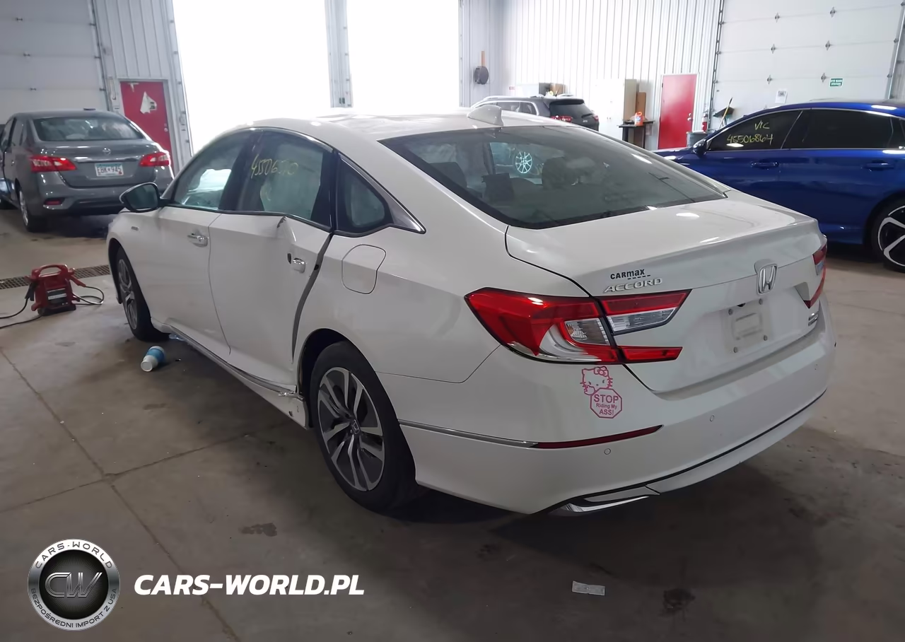 2019 Honda Accord Hybrid Touring VIN:1HGCV3F96KA014425 - 3