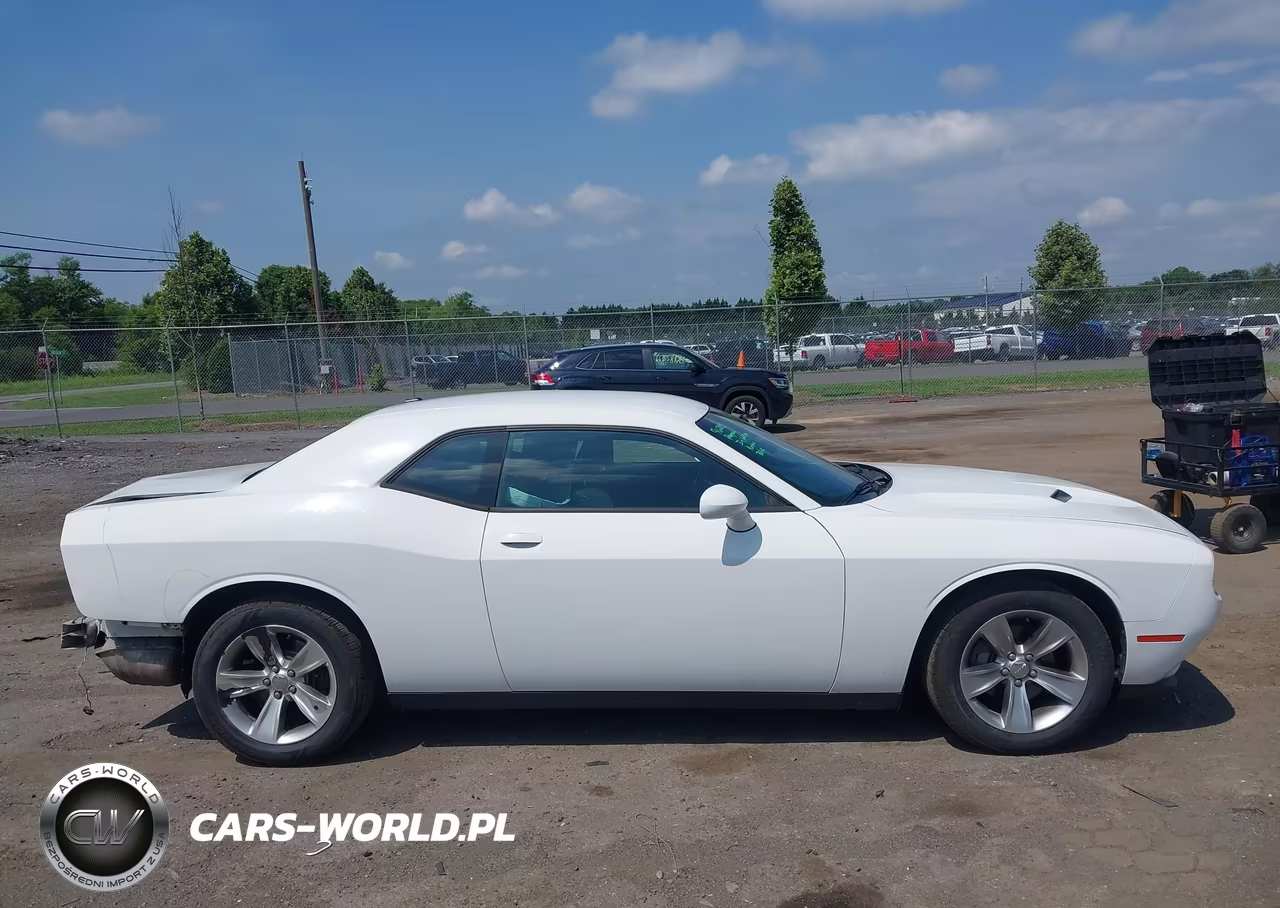 2015 Dodge Challenger Sxt VIN:2C3CDZAG6FH894631 - 14