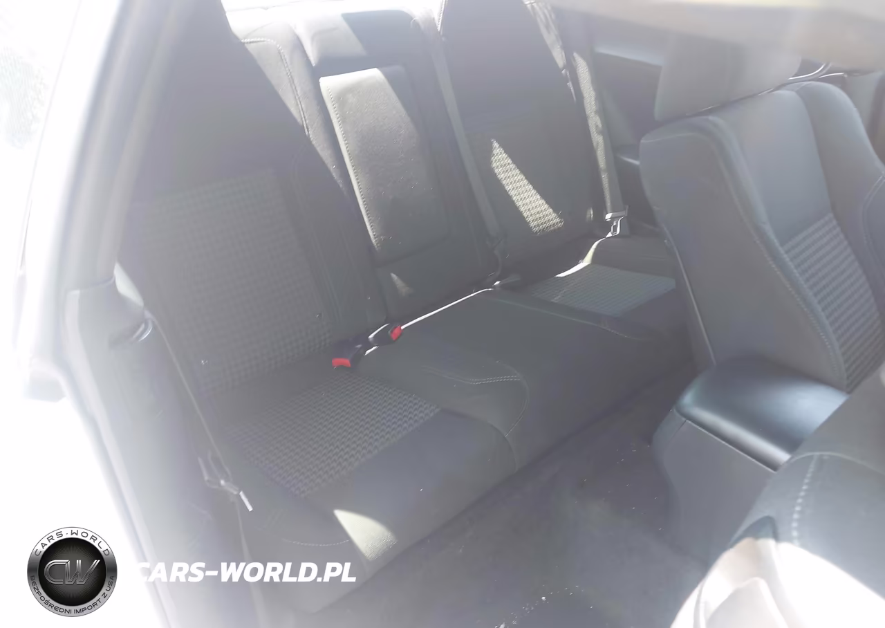 2015 Dodge Challenger Sxt VIN:2C3CDZAG6FH894631 - 8