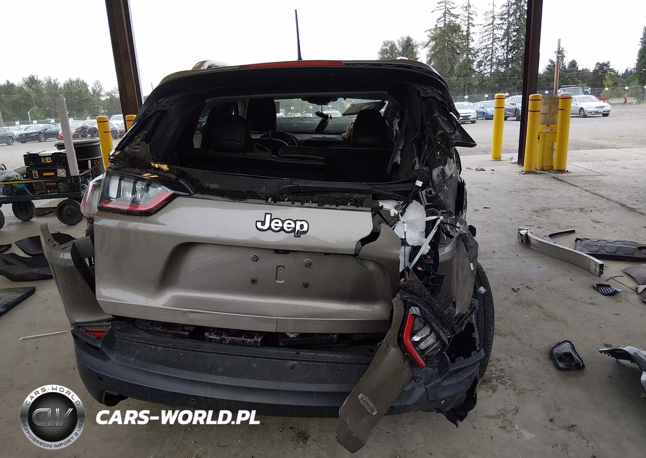 2019 Jeep Cherokee Latitude Plus Fwd VIN:1C4PJLLX1KD243589 - 16