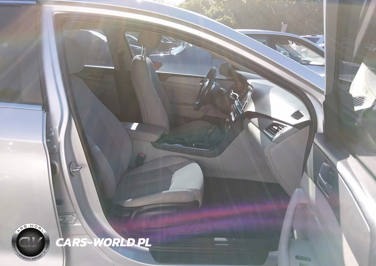 2019 Hyundai Sonata Sel VIN:5NPE34AF7KH788093 - 5