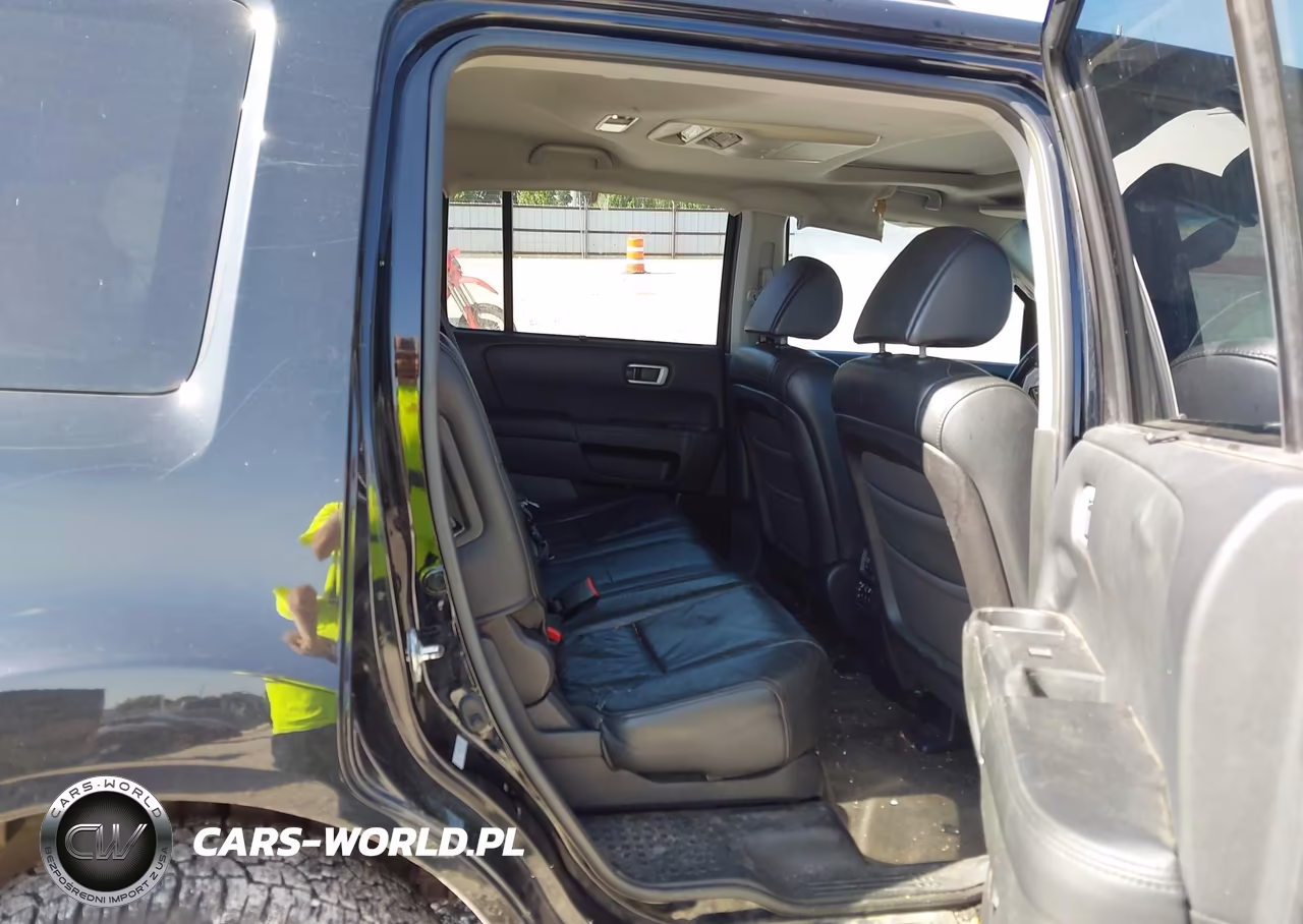 2010 Honda Pilot Touring VIN:5FNYF4H90AB030579 - 8