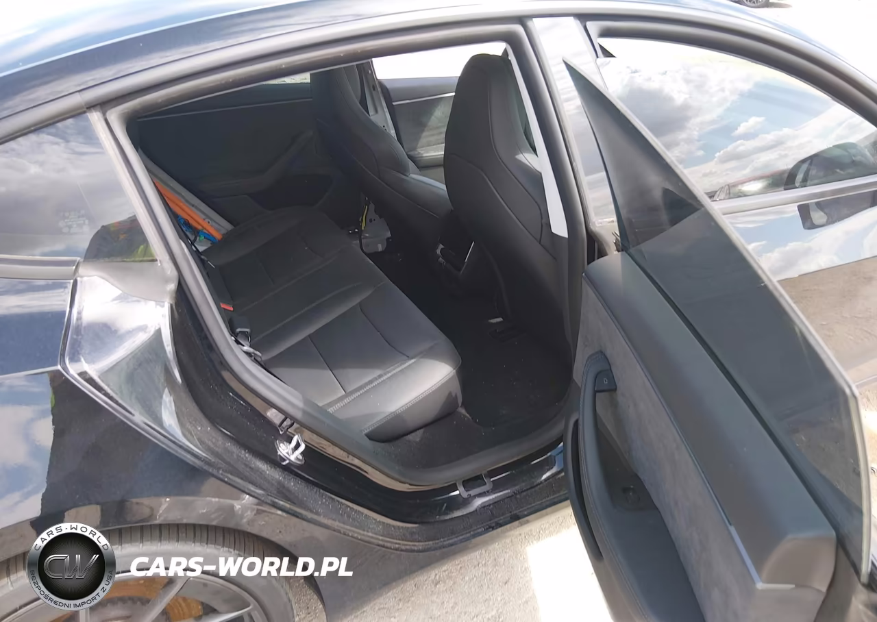 2026 Tesla Model 3 Performance All-Wheel Drive VIN:5YJ3E1ET7TF142696 - 8