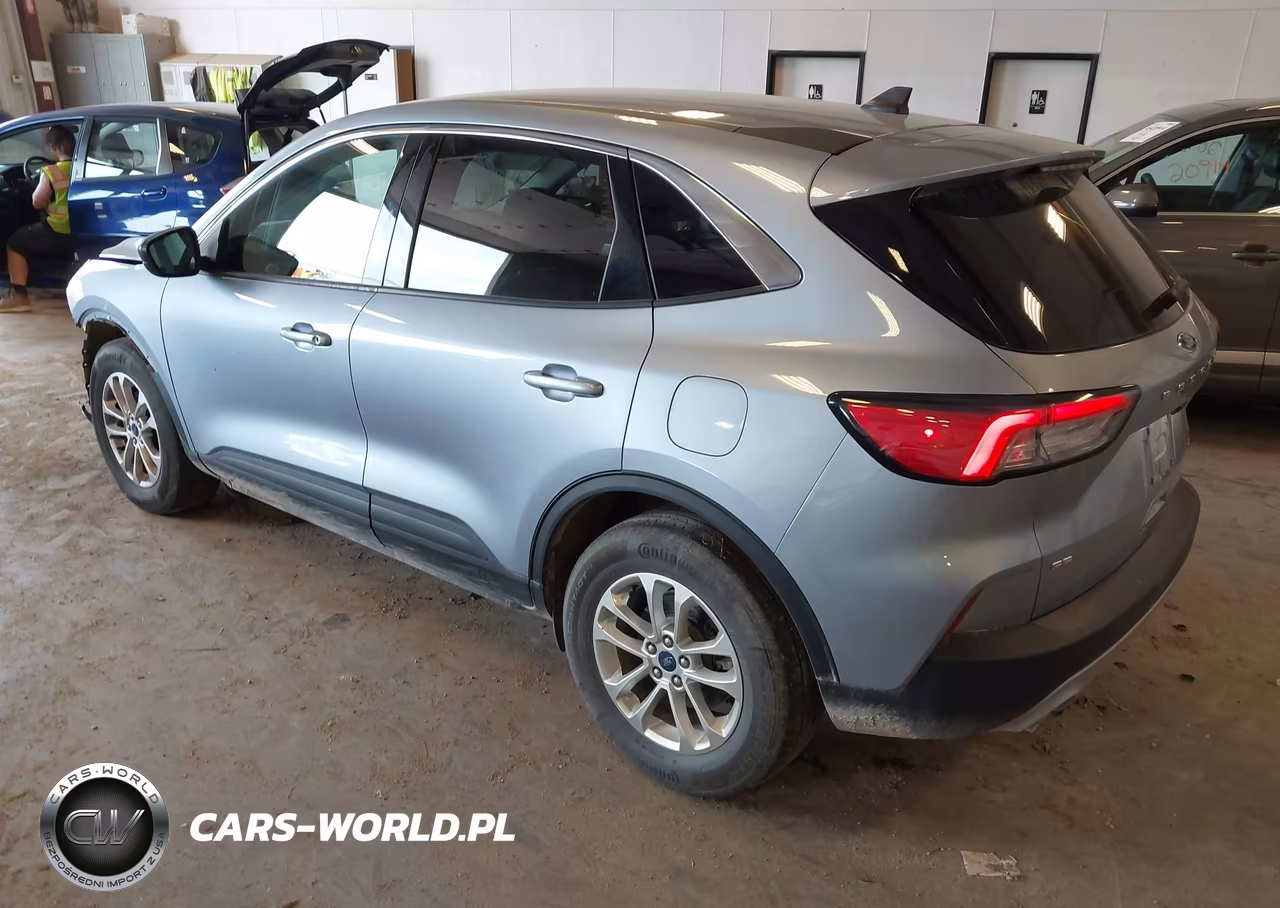 2022 Ford Escape Se VIN:1FMCU9G60NUB70676 - 3