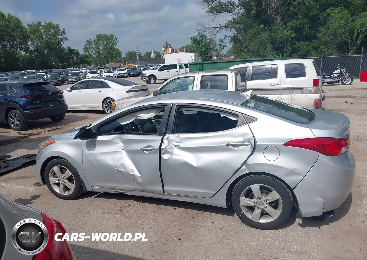 2013 Hyundai Elantra Gls VIN:KMHDH4AEXDU837151 - 15