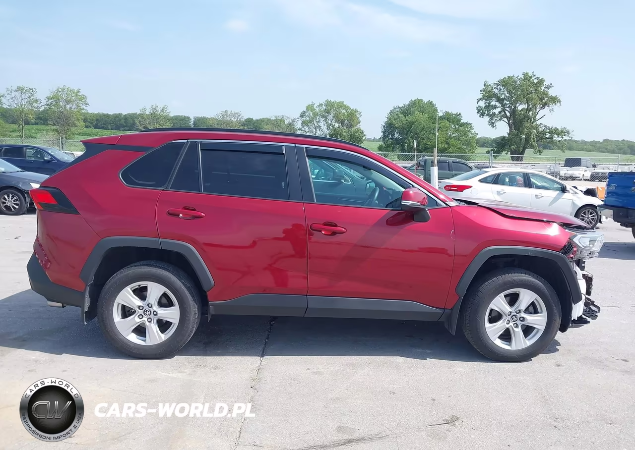2021 Toyota Rav4 Xle VIN:2T3P1RFV2MW223922 - 14