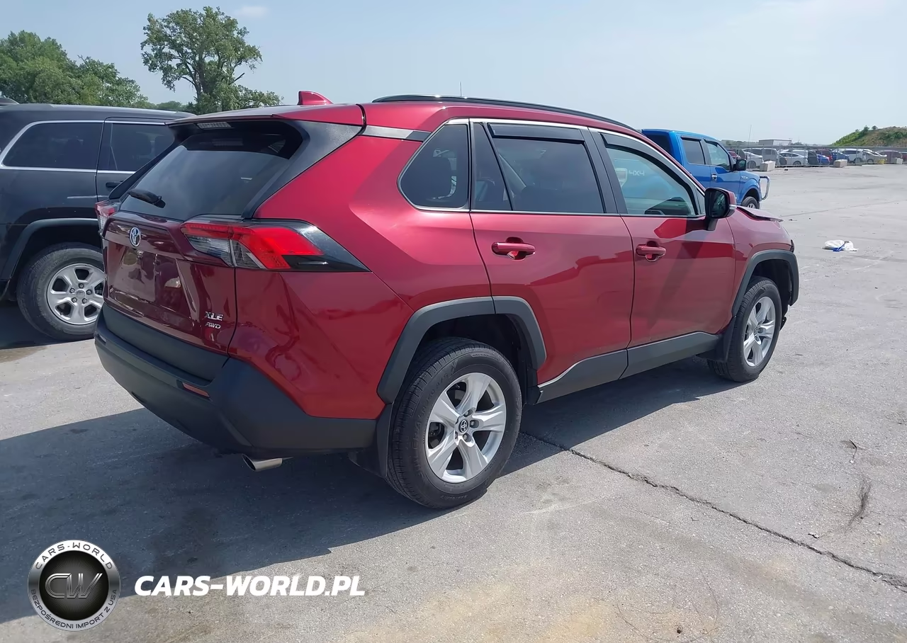 2021 Toyota Rav4 Xle VIN:2T3P1RFV2MW223922 - 4