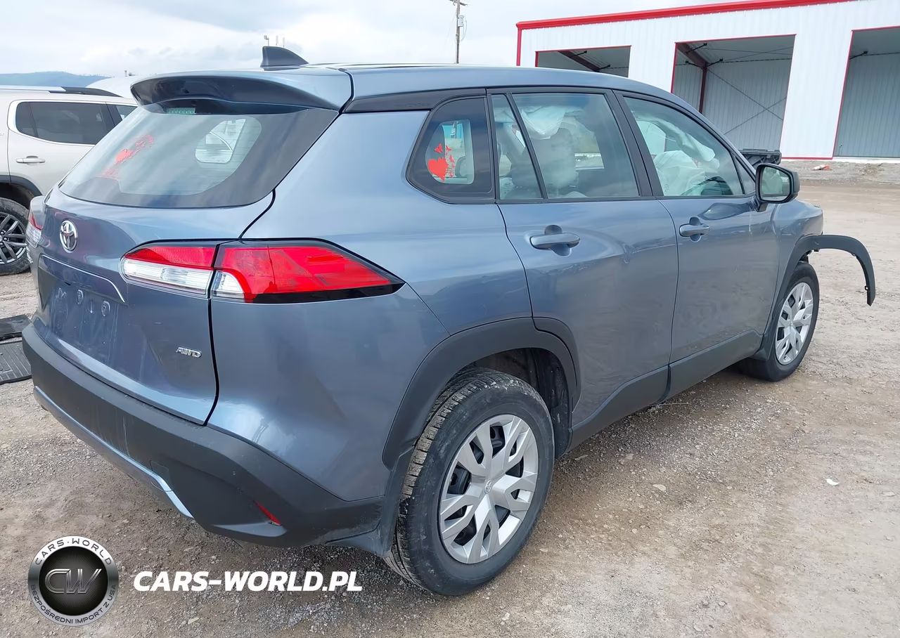 2023 Toyota Corolla Cross L VIN:7MUAAABG5PV056644 - 4