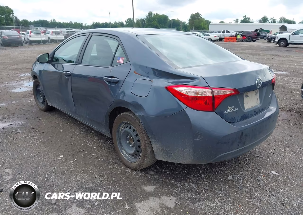 2019 Toyota Corolla Le VIN:2T1BURHEXKC198094 - 3