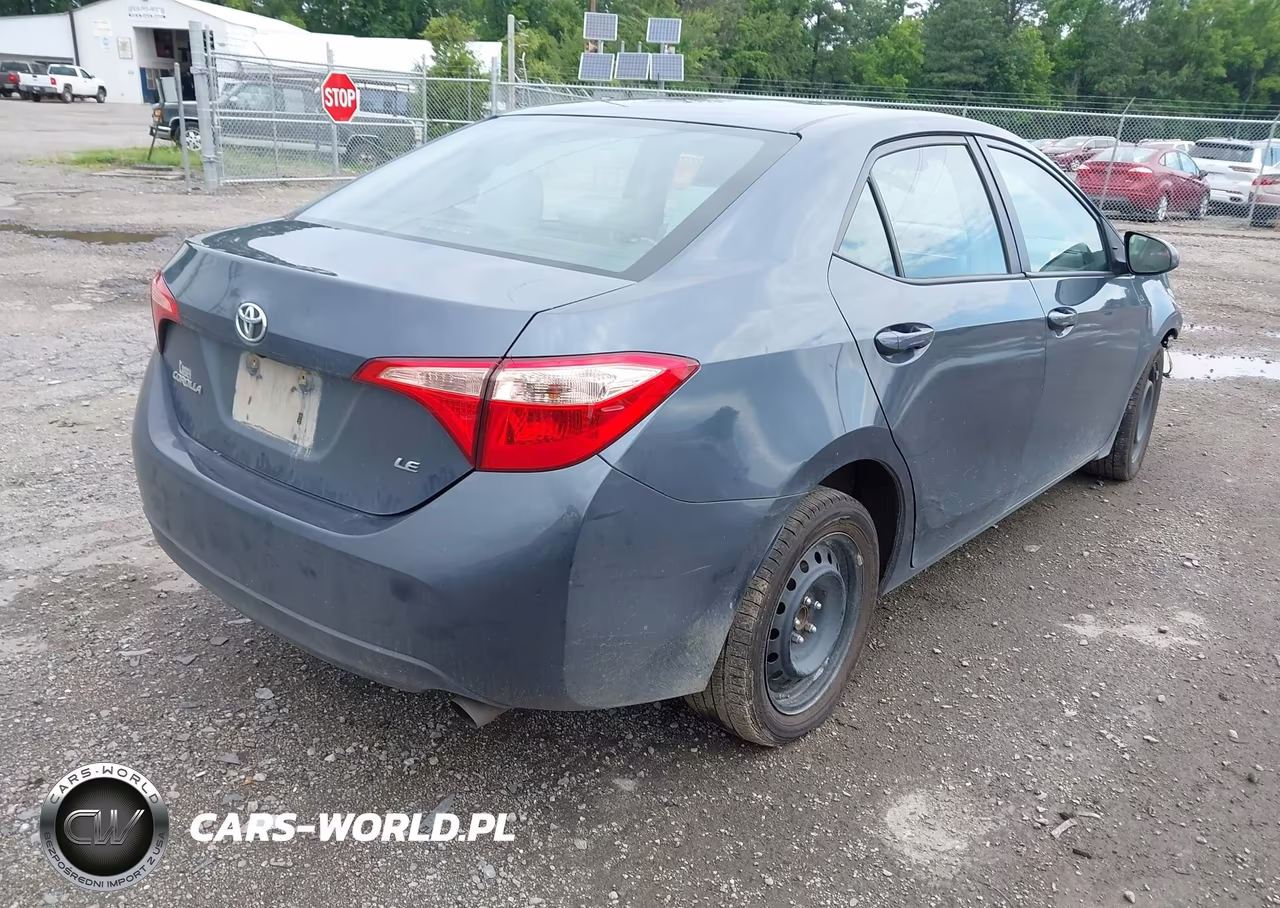 2019 Toyota Corolla Le VIN:2T1BURHEXKC198094 - 4
