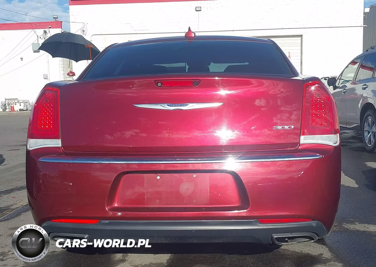 2020 Chrysler 300 Limited VIN:2C3CCAEG1LH115517 - 16