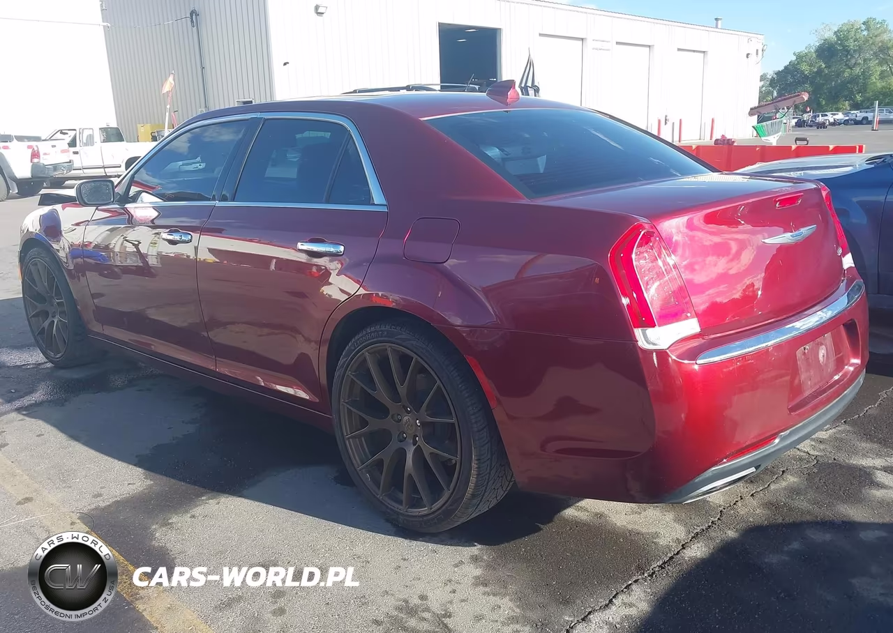 2020 Chrysler 300 Limited VIN:2C3CCAEG1LH115517 - 3