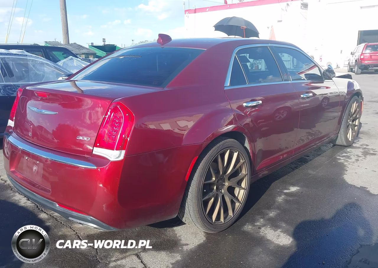 2020 Chrysler 300 Limited VIN:2C3CCAEG1LH115517 - 4