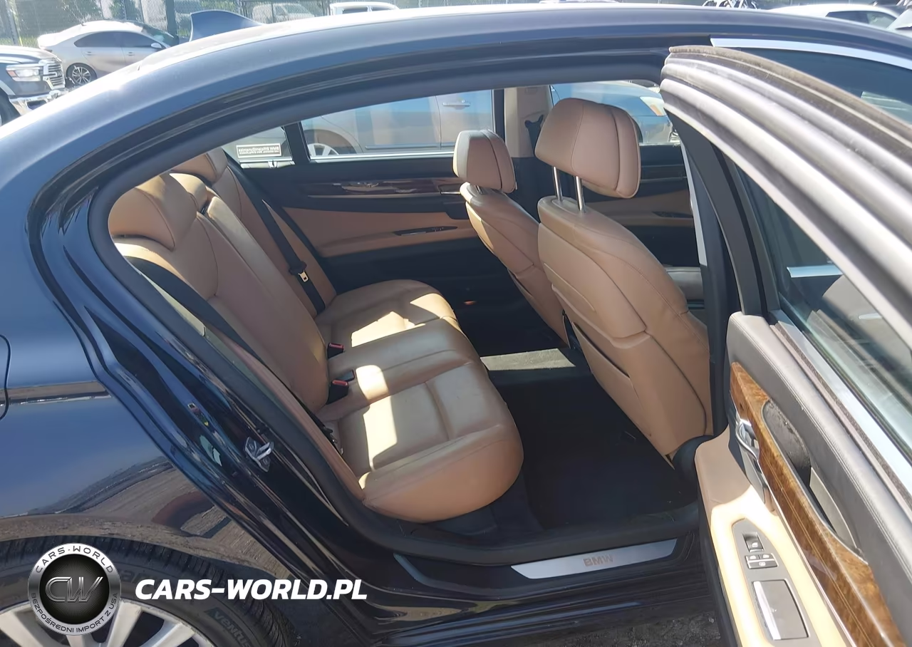 2013 BMW 750Li VIN:WBAYE8C5XDD131748 - 8