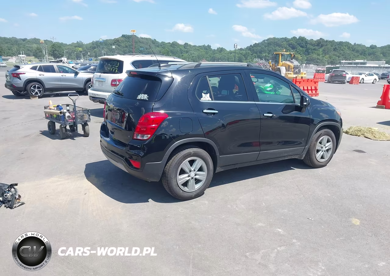 2018 Chevrolet Trax Lt VIN:3GNCJLSB5JL279113 - 4
