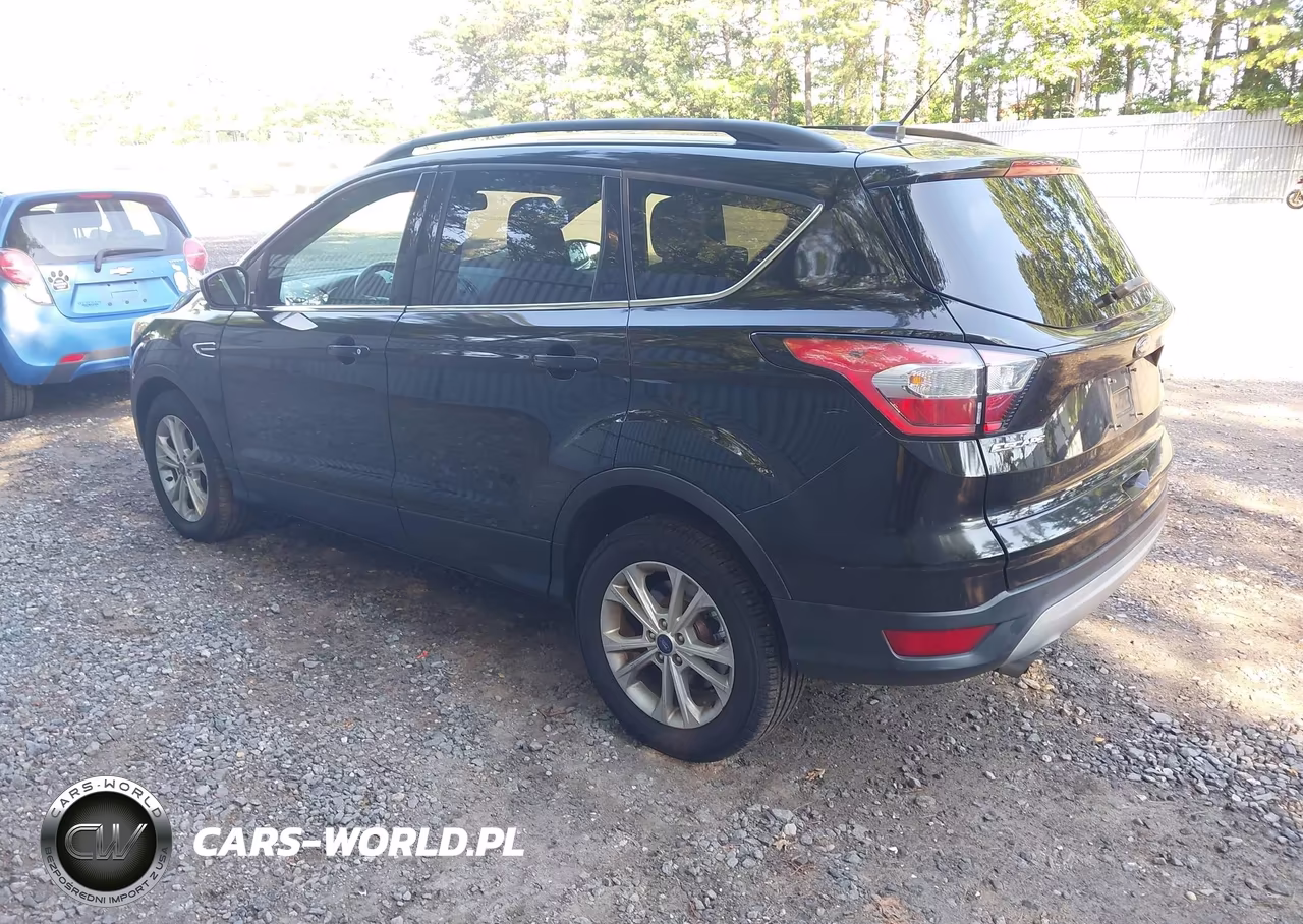 2018 Ford Escape Se VIN:1FMCU0GD7JUB16165 - 3