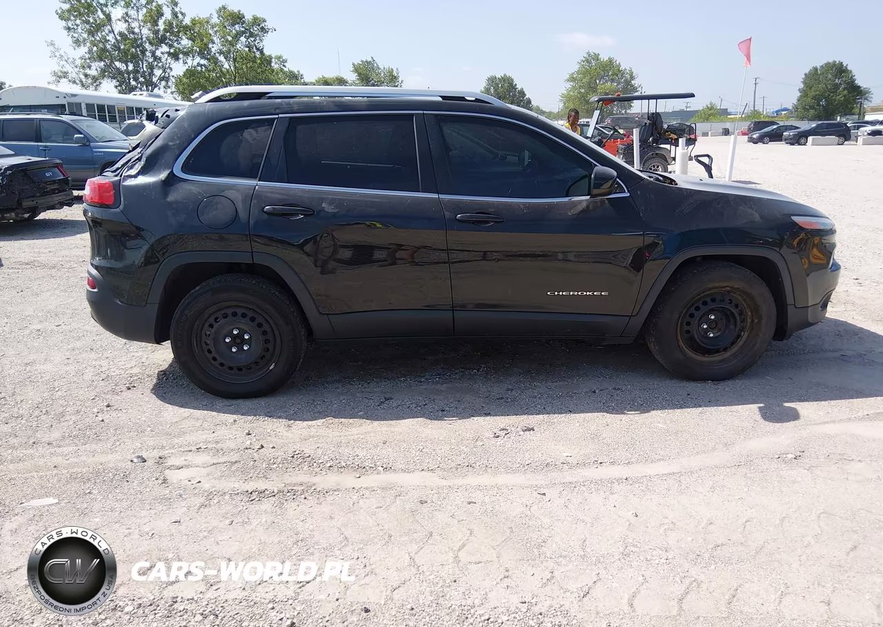 2015 Jeep Cherokee North VIN:1C4PJMCS3FW568281 - 13