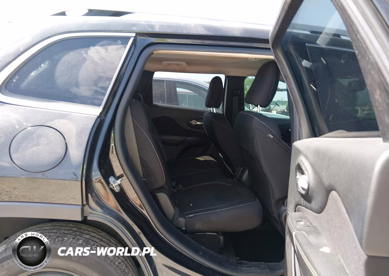 2015 Jeep Cherokee North VIN:1C4PJMCS3FW568281 - 8
