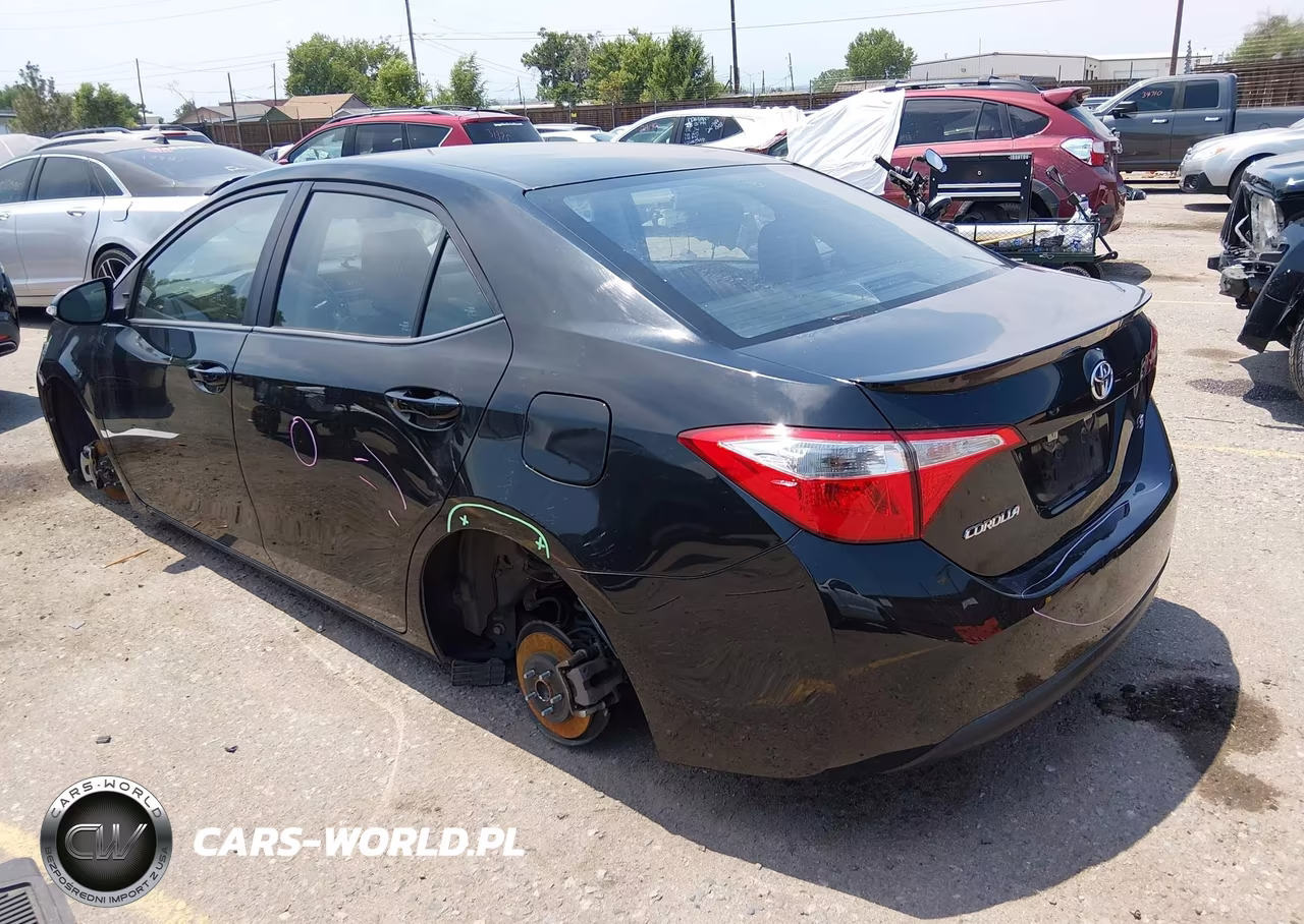 2014 Toyota Corolla S Plus VIN:5YFBURHE2EP111910 - 3