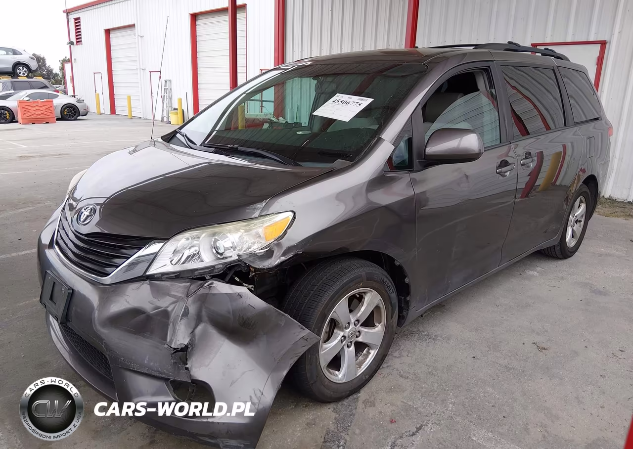 2012 Toyota Sienna Le V6 8 Passenger VIN:5TDKK3DC5CS217716 - 2