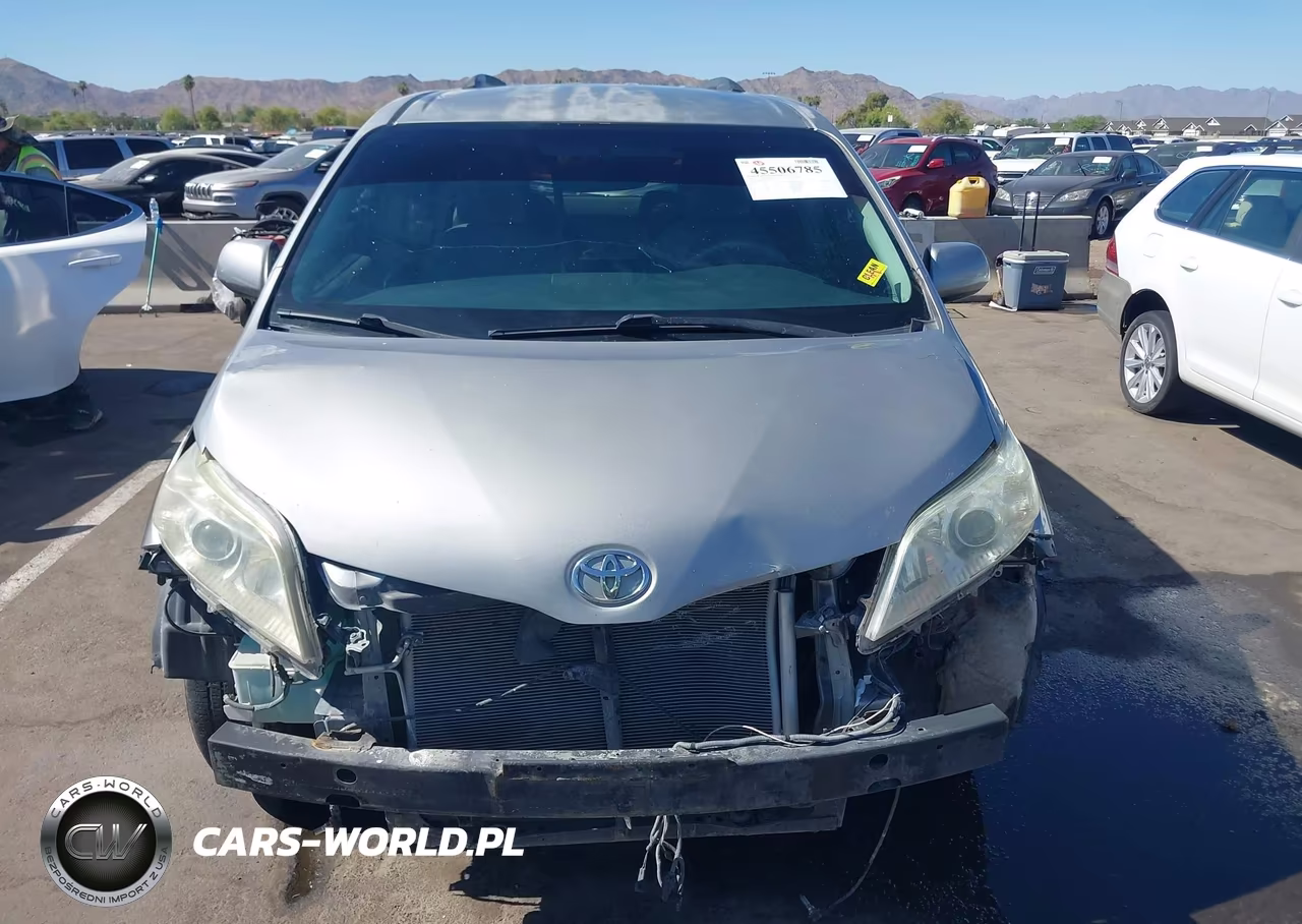 2012 Toyota Sienna Le V6 8 Passenger VIN:5TDKK3DC8CS246353 - 13