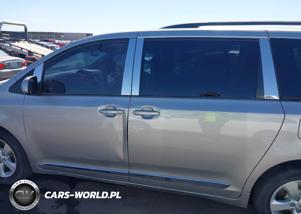 2012 Toyota Sienna Le V6 8 Passenger VIN:5TDKK3DC8CS246353 - 15