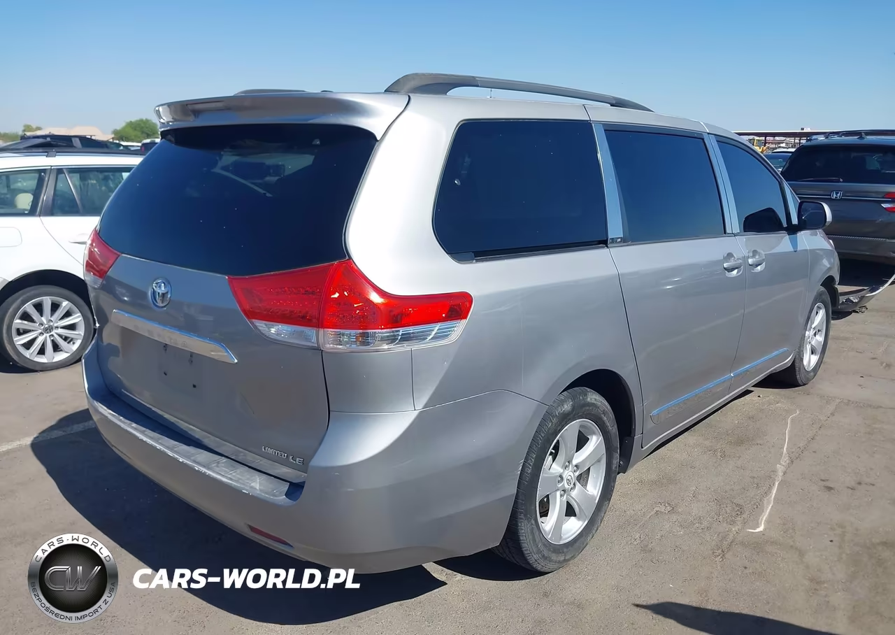 2012 Toyota Sienna Le V6 8 Passenger VIN:5TDKK3DC8CS246353 - 4