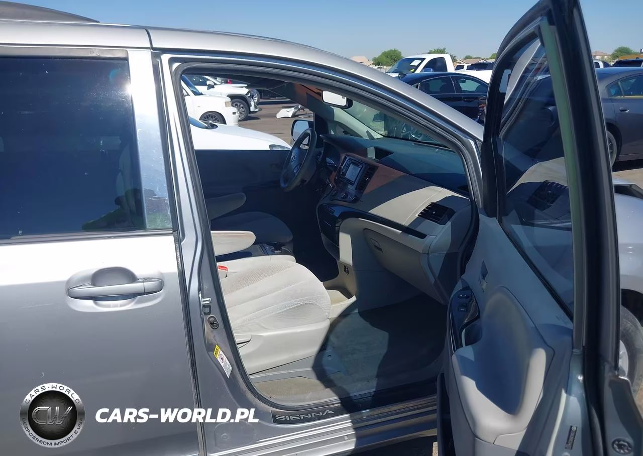 2012 Toyota Sienna Le V6 8 Passenger VIN:5TDKK3DC8CS246353 - 5